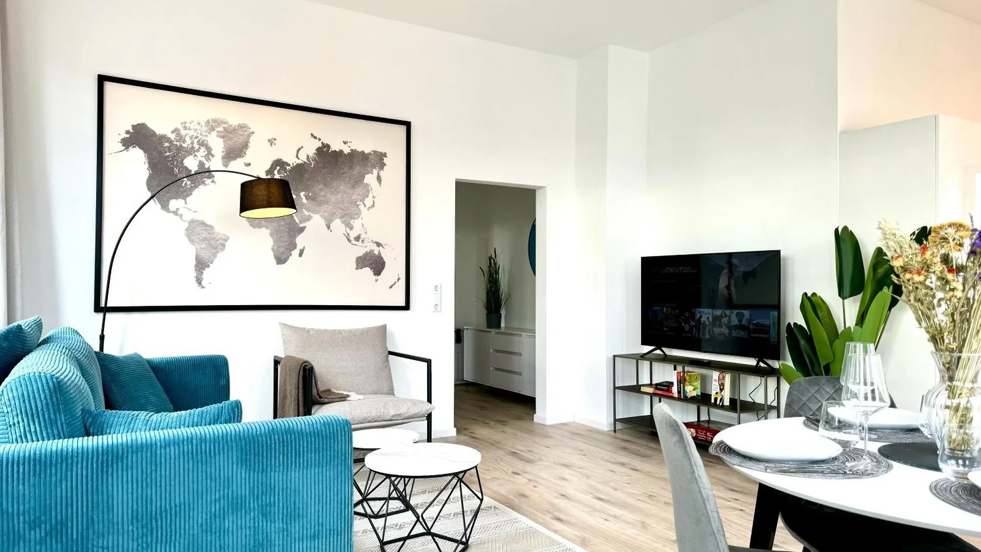 E&K Living - City Central - Design Apartment - Kitchen - Free Parking Gersthofen 0*,