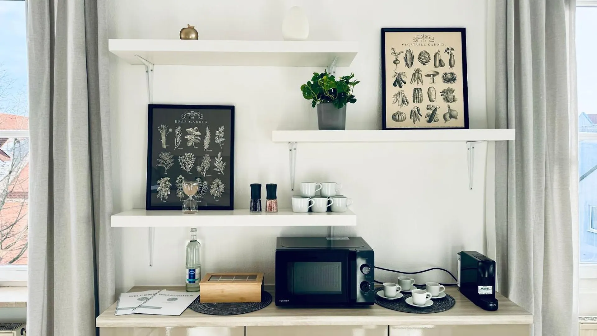 E&K Living - City Central - Design Apartment - Kitchen - Free Parking Gersthofen